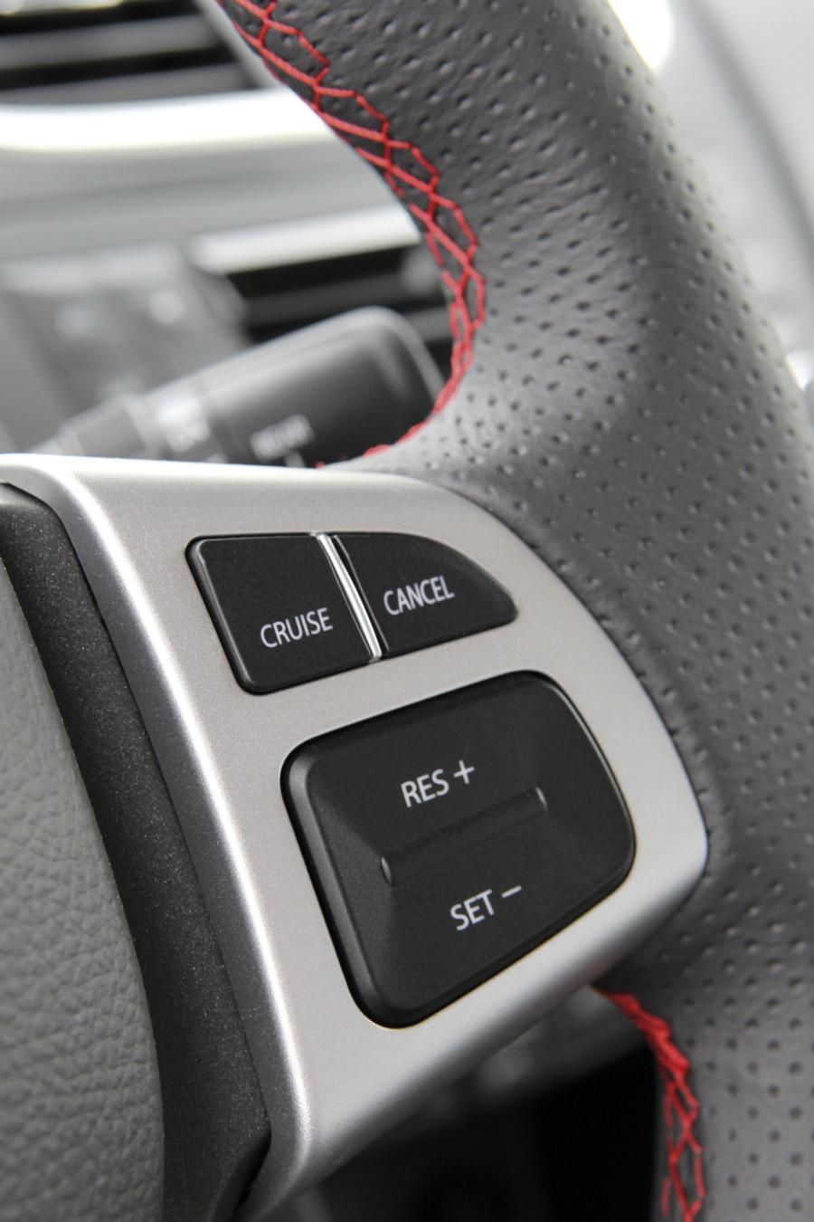  Suzuki Swift Sport 2012 года  (фото 11 из 66)